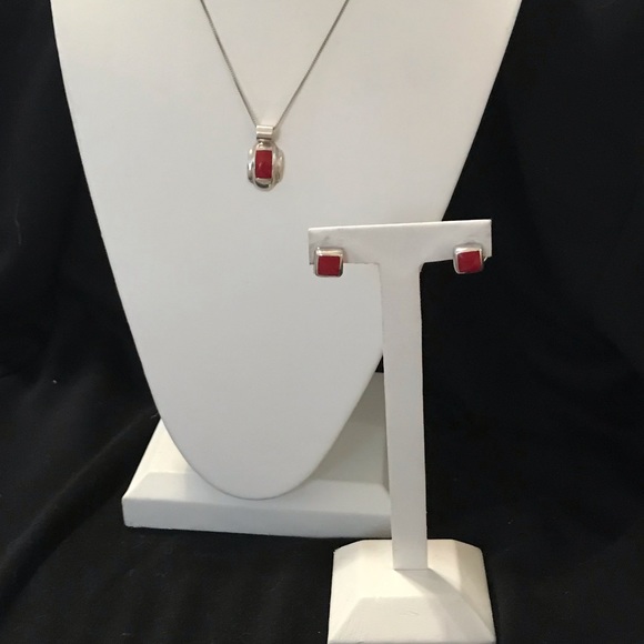 Jewelry - Sterling silver red stone pendant and earring set